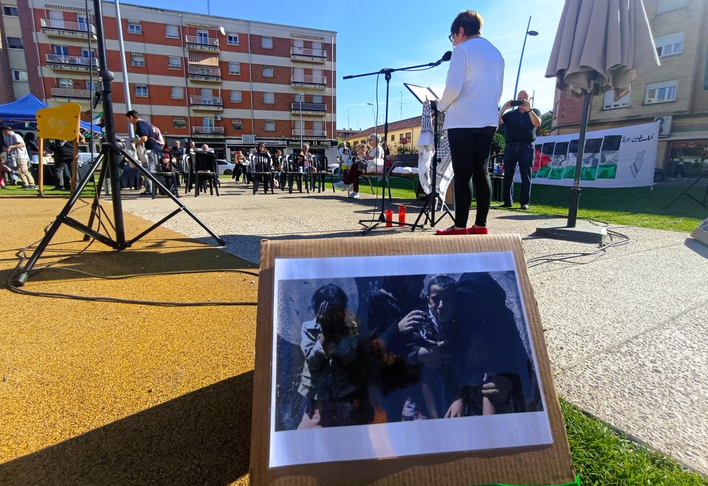 Imagen de niños gazatíes en el acto de este sábado, en el que se leyeron los nombres de 18.500 víctimas infantiles.