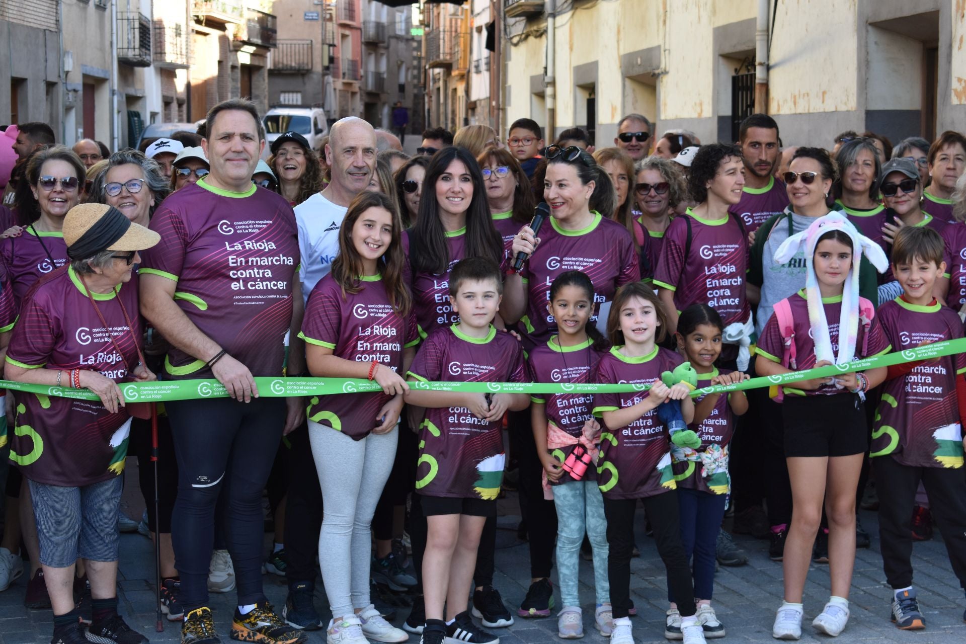 La segunda edición de la marcha contra el cáncer de Igea