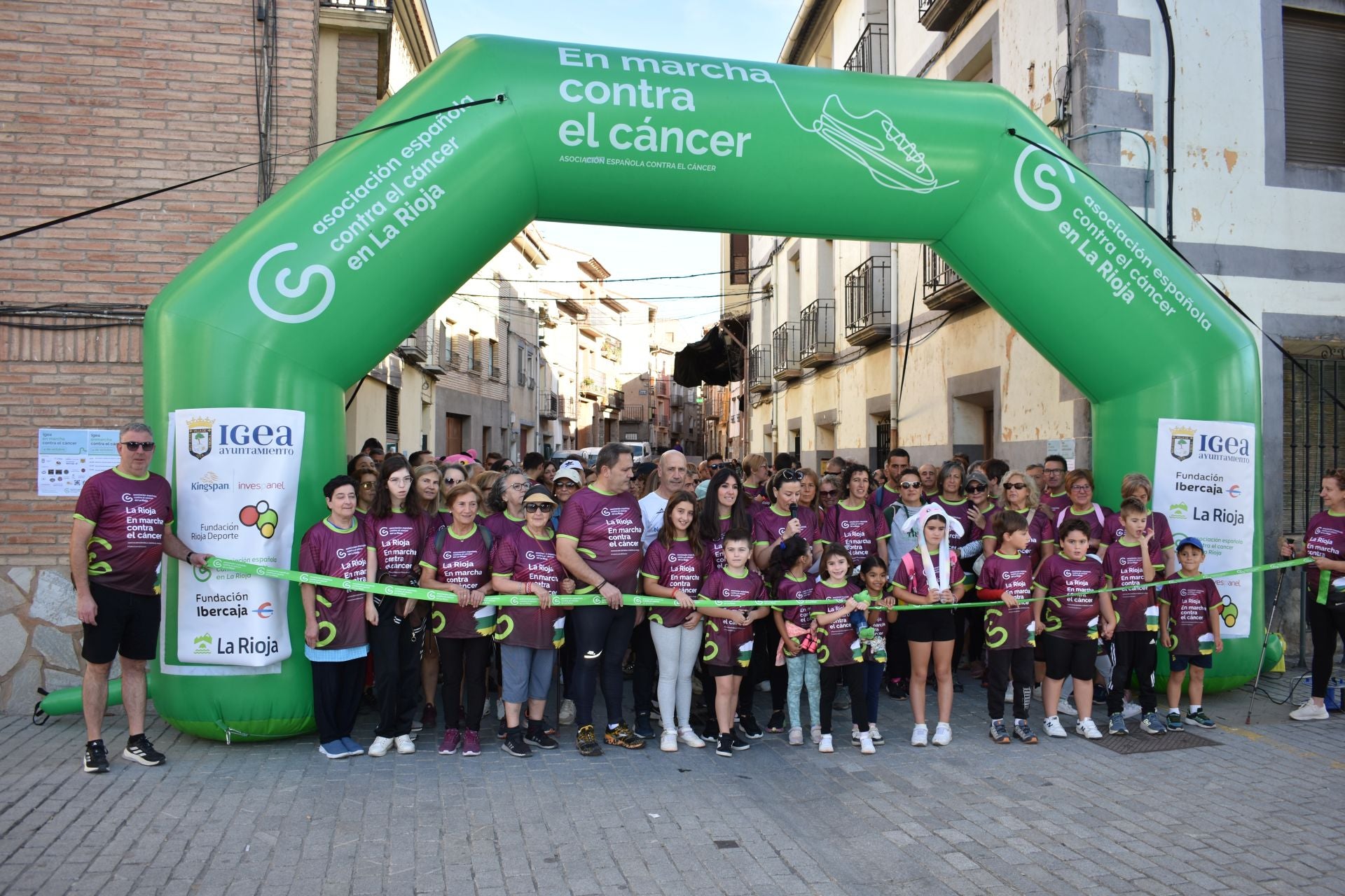 La segunda edición de la marcha contra el cáncer de Igea