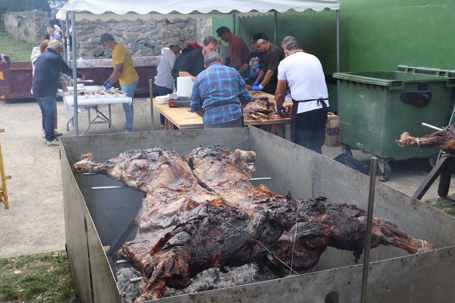 Las imágenes de la XXII Jornada de la Ternera Asada de Enciso