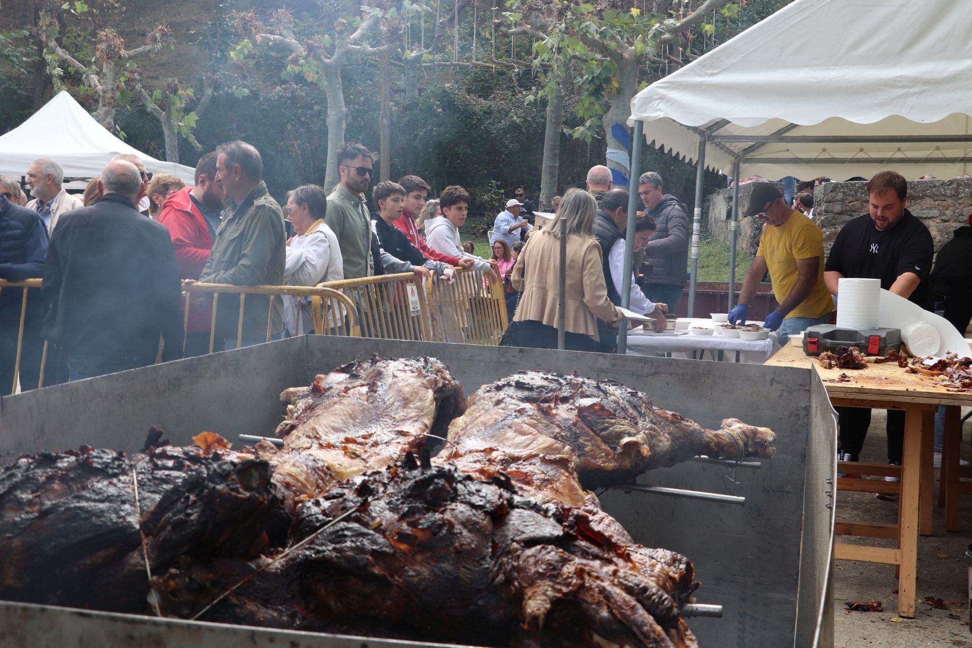 Las imágenes de la XXII Jornada de la Ternera Asada de Enciso