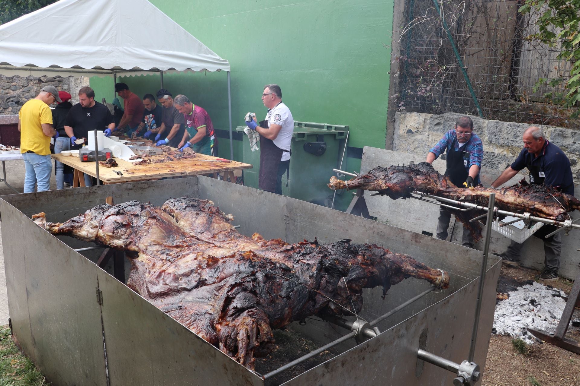 Las imágenes de la XXII Jornada de la Ternera Asada de Enciso