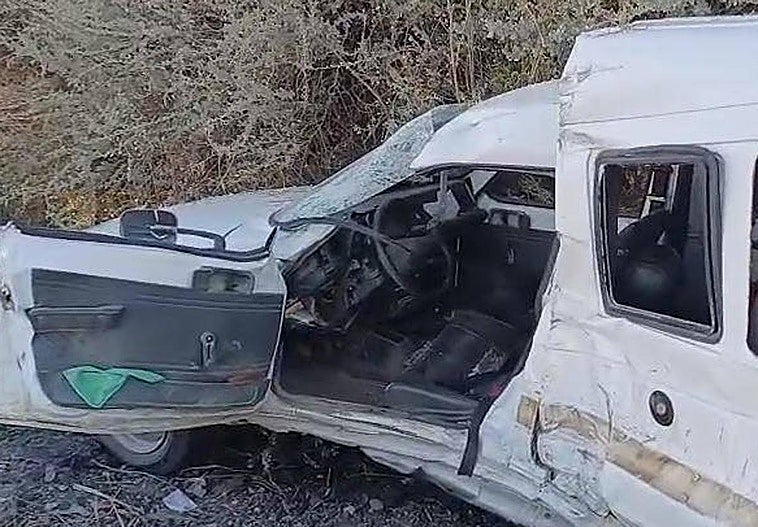 Un herido grave tras una colisión entre un camión y una furgoneta en Ollauri