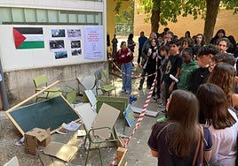 Las imágenes de los Espacios por Palestina en los centros escolares riojanos