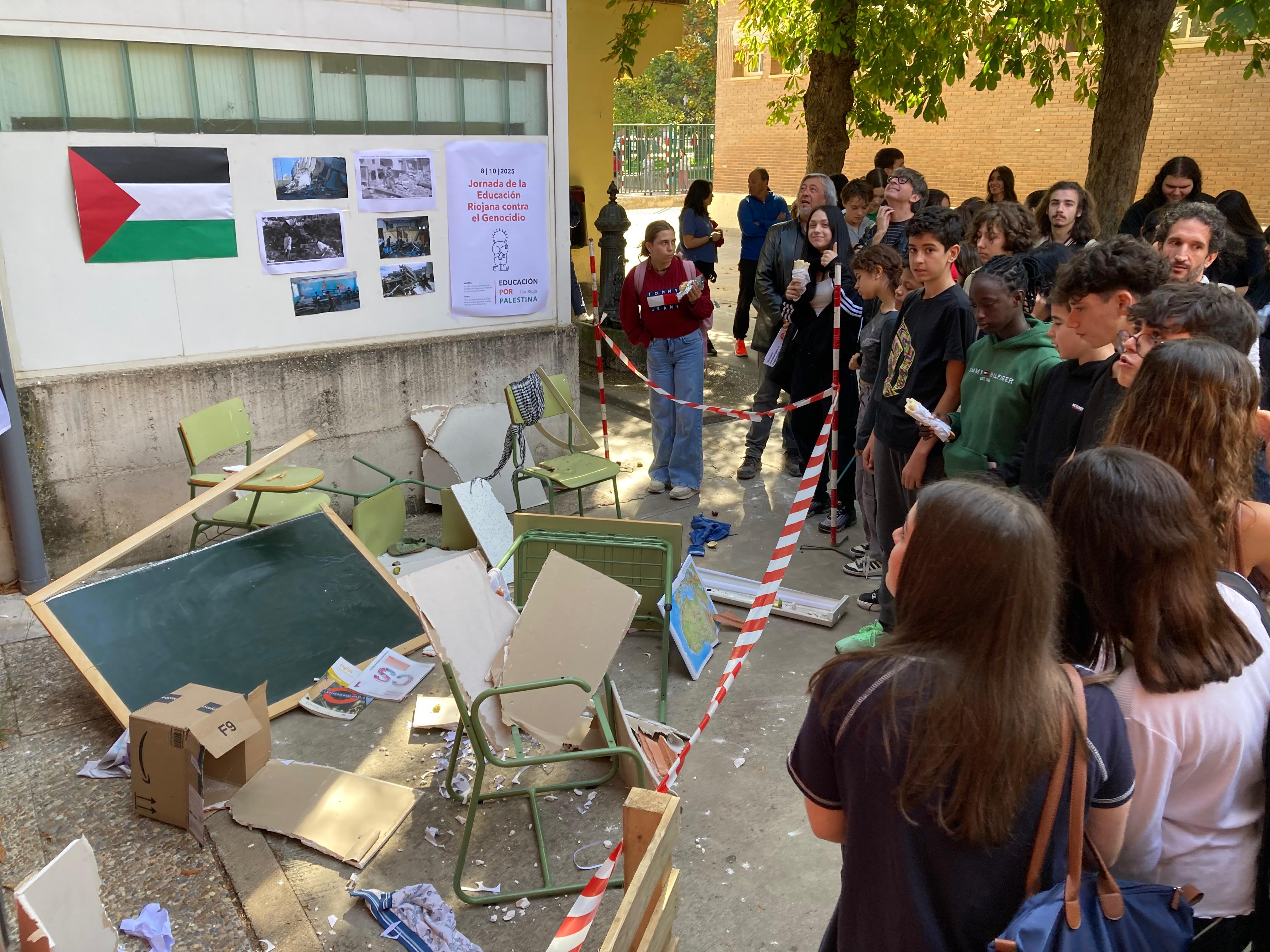 Las imágenes de los Espacios por Palestina en los centros escolares riojanos