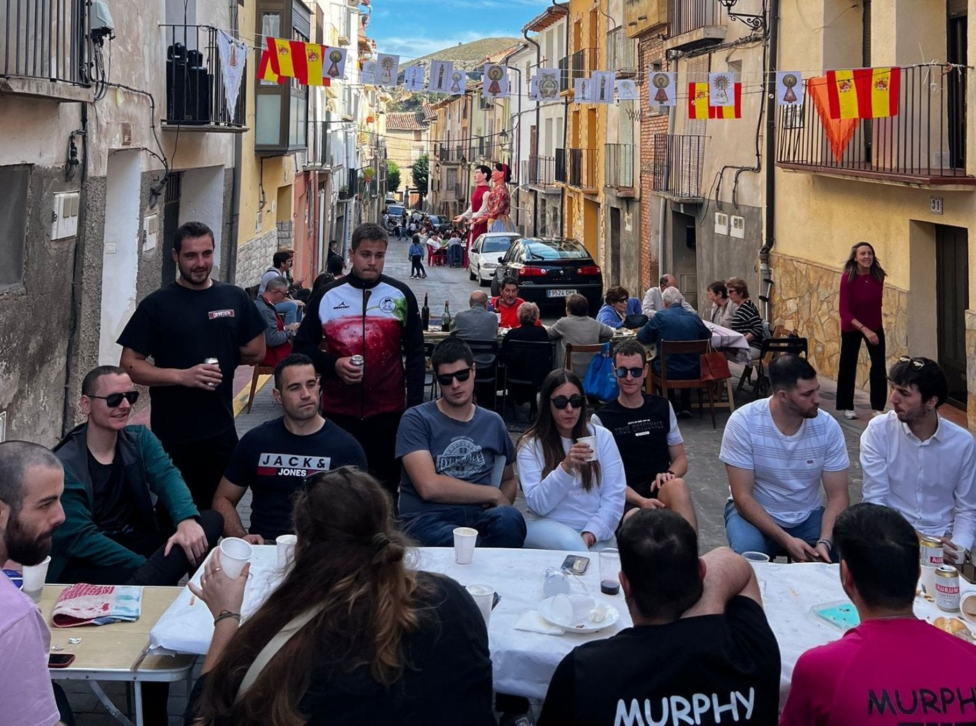Gigantes, calderetes y procesión de la patata en Cervera