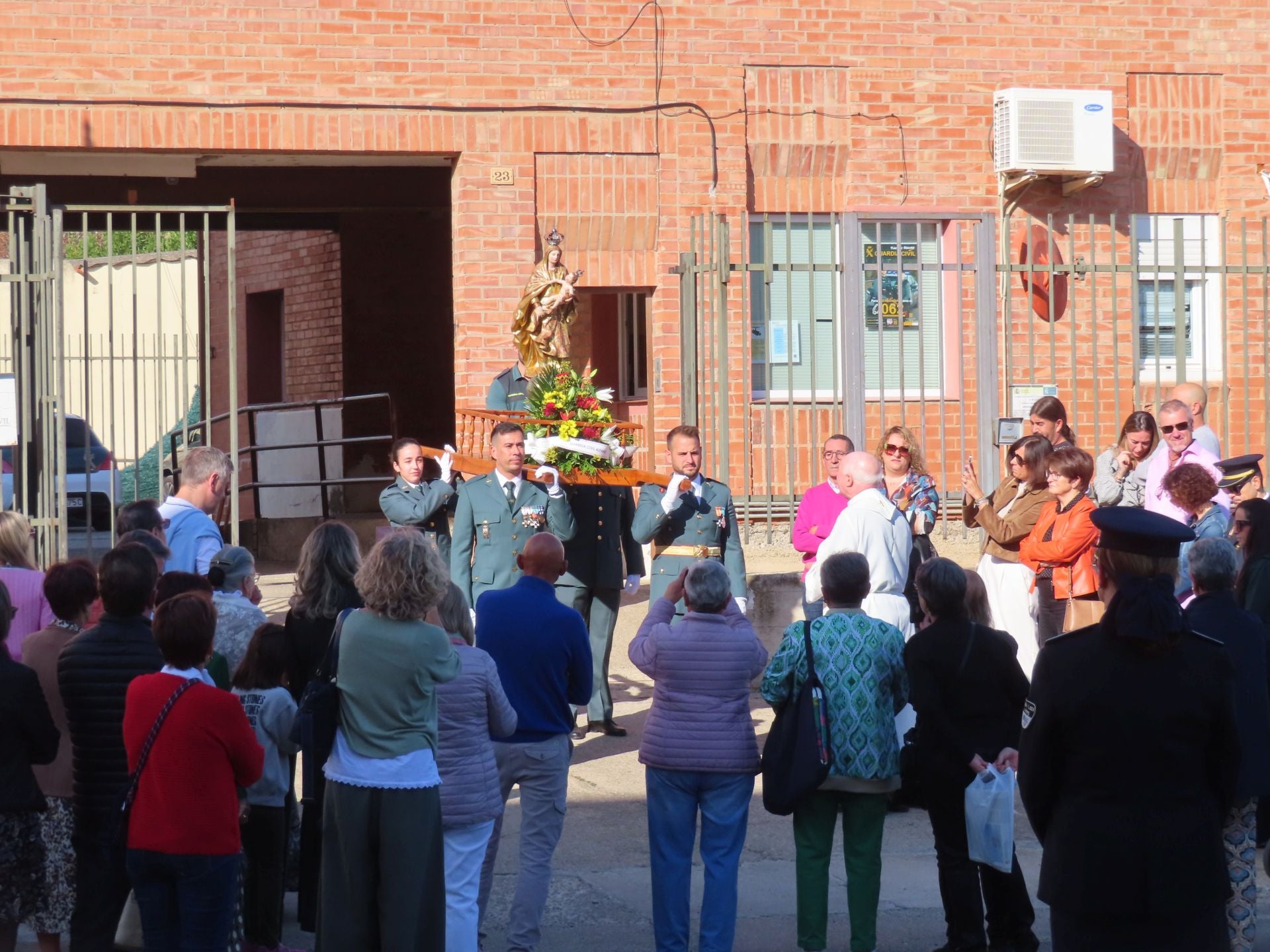 Alfaro celebra la romería a la ermita de la Virgen del Pilar