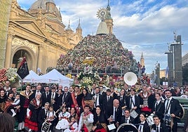 Músicos y Vendimiadores de las fiestas de San Mateo de diferentes años.