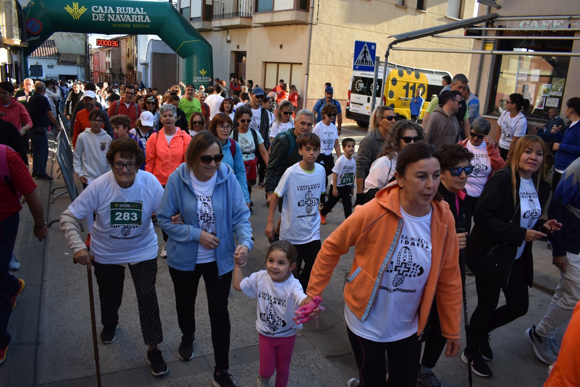 Las imágenes de la carrera y marcha solidaria en El Redal