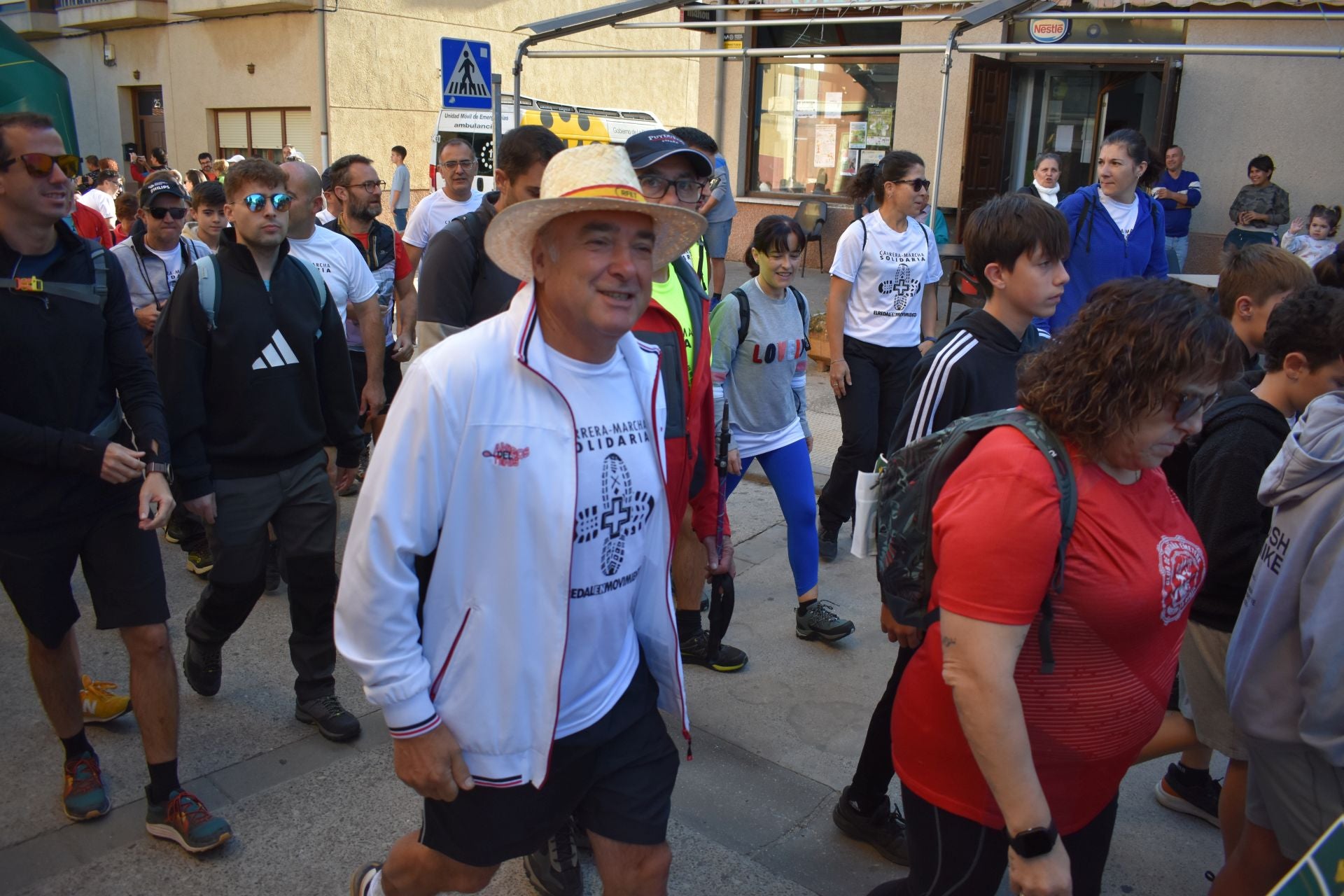 Las imágenes de la carrera y marcha solidaria en El Redal