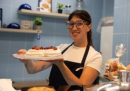 Lourdes Viel, con sus pavlovas.