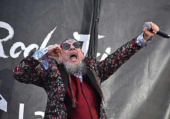 El Drogas durante su concierto en RockLand de Santo Domingo de La Calzada en 2024.