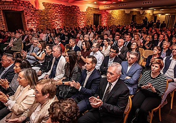 Público asistente a la gala de los Premios Impronta 2025.