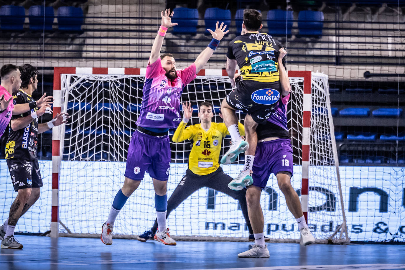 Las imágenes del encuentro Dicorpebal-Villa de Aranda