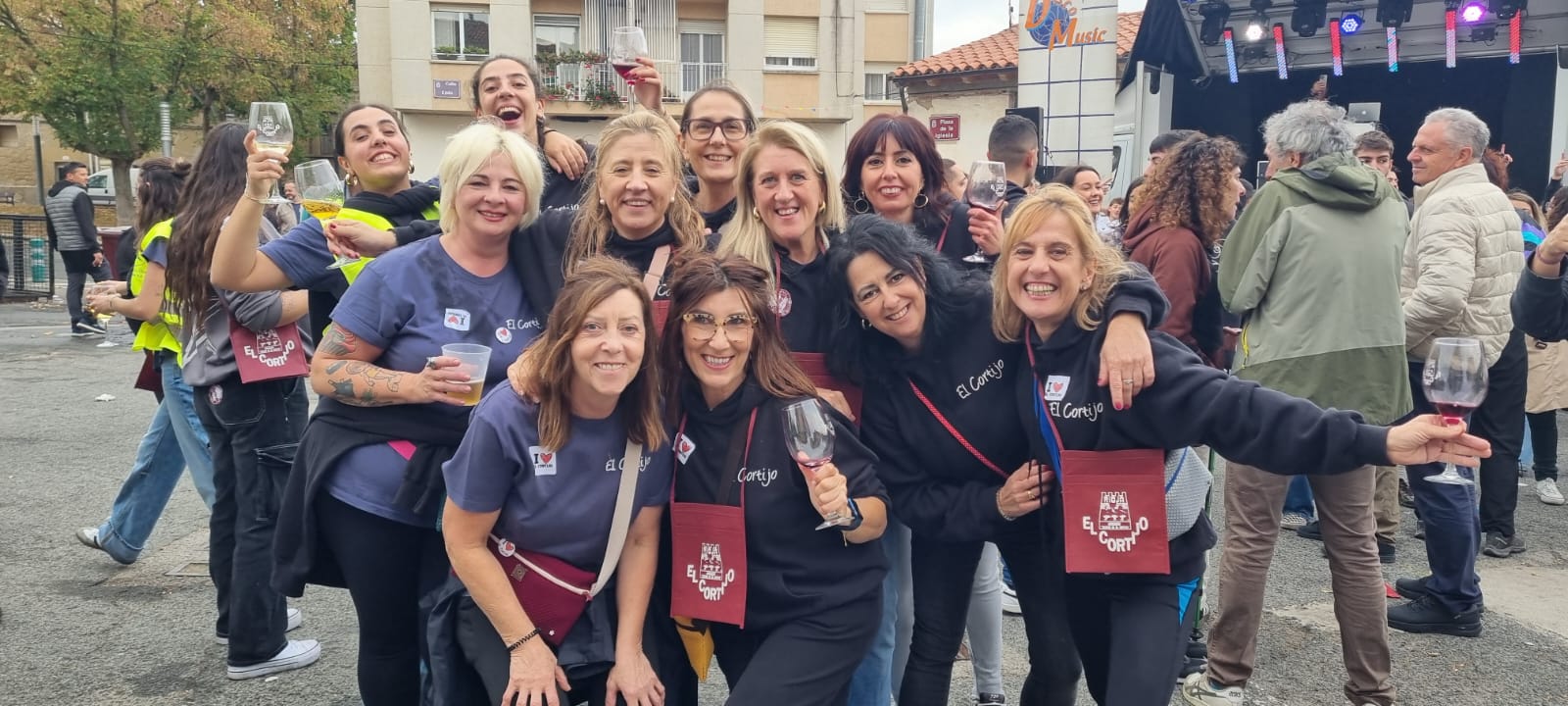 Marcha del vino y el chorizo asado de El Cortijo