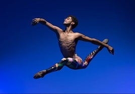 Uno de los bailarines del London City Ballet, en 'Pictures at an exhibition', de 'Momentum'.