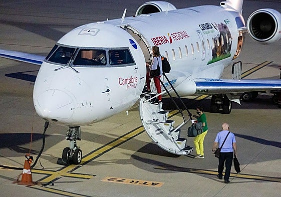 El vuelo de Logroño a Madrid aumenta las plazas pero tardará veinte minutos más