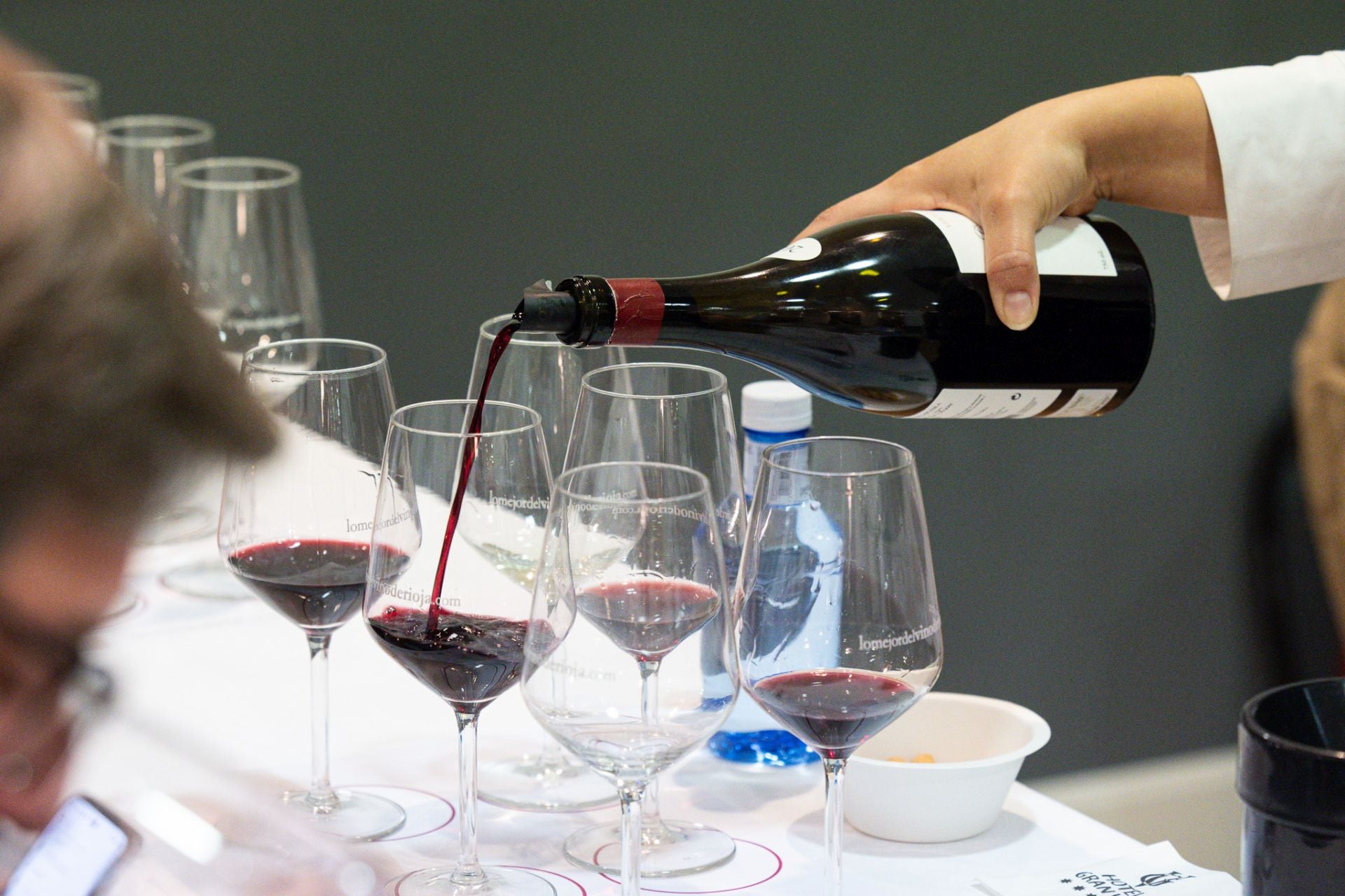 Las imágenes de la cata de Viticultores de Lapuebla