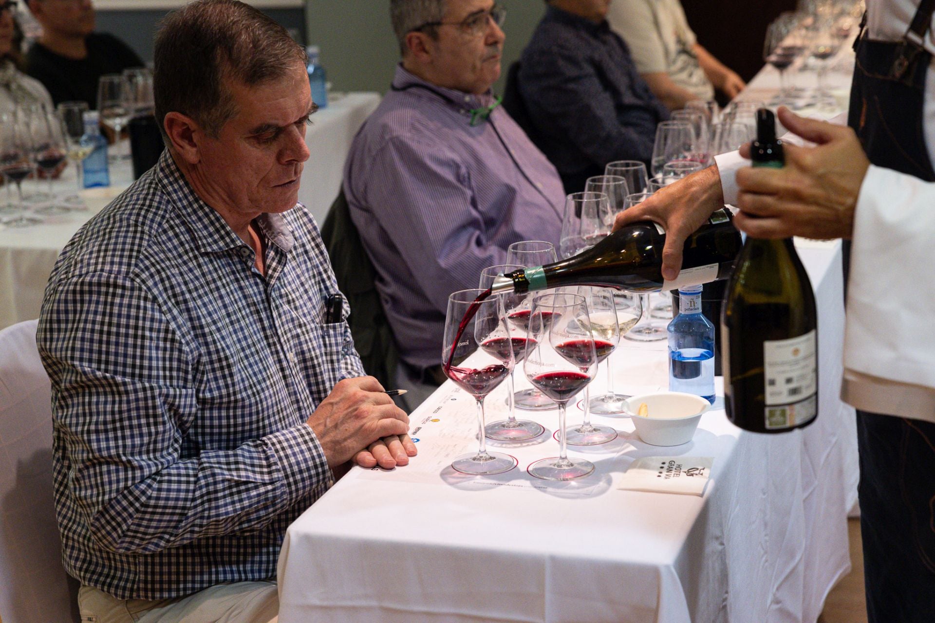 Las imágenes de la cata de Viticultores de Lapuebla