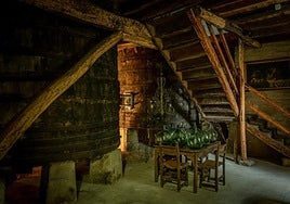 Un ricón donde se ubican algunos depósitos de madera.