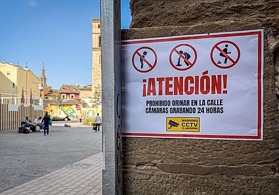 Plaza de la Cofradía del Vino de Rioja, entre las calles del Horno y La Brava, en la Villanueva de Logroño.