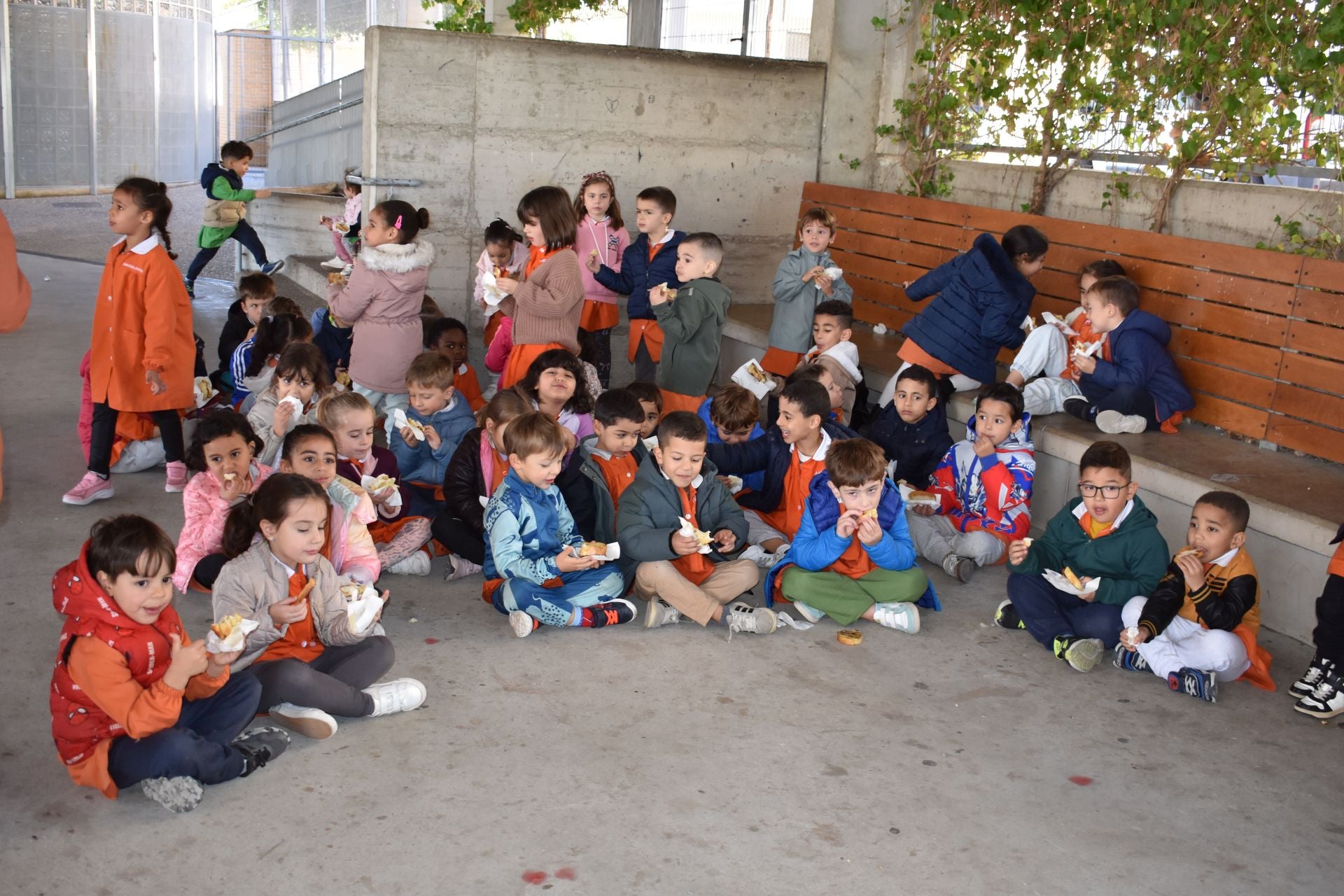 El CEO Villa de Autol reparte 3.000 &#039;pringadas&#039;