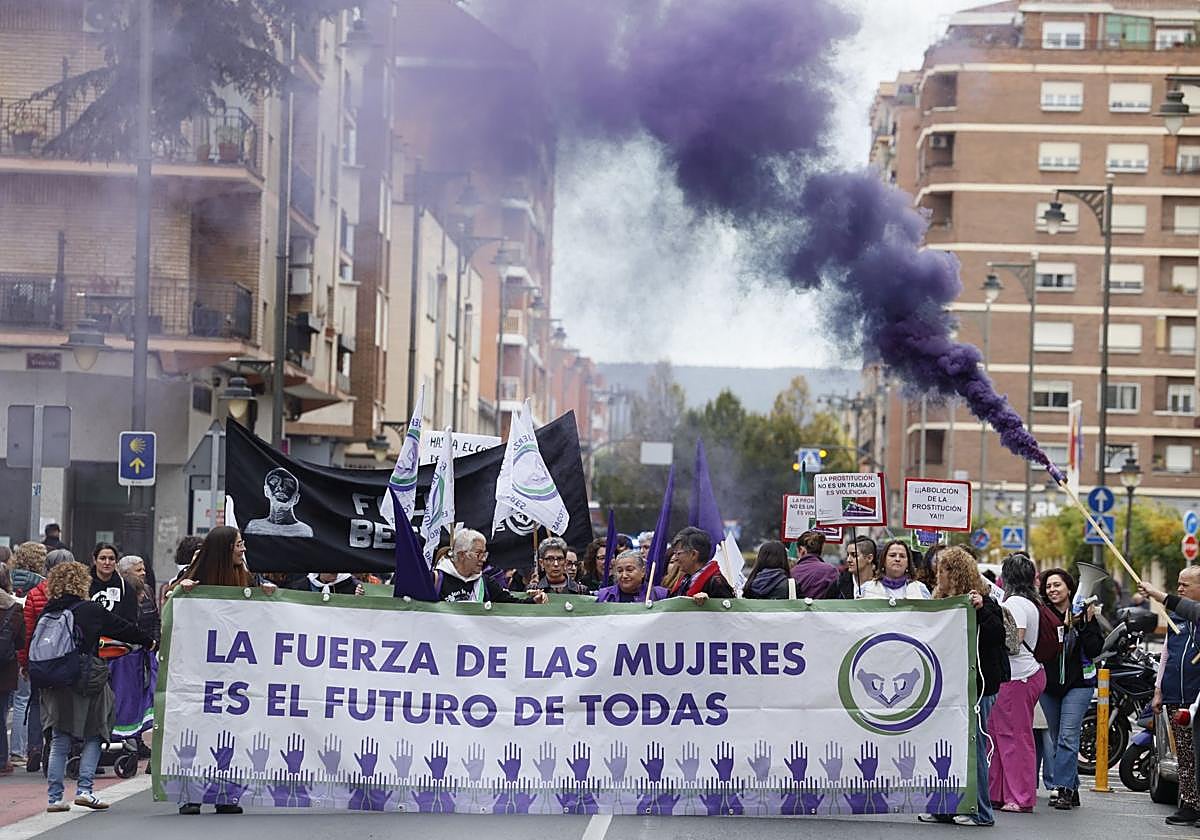 Un momento de la manifestación en la calle Murrieta.