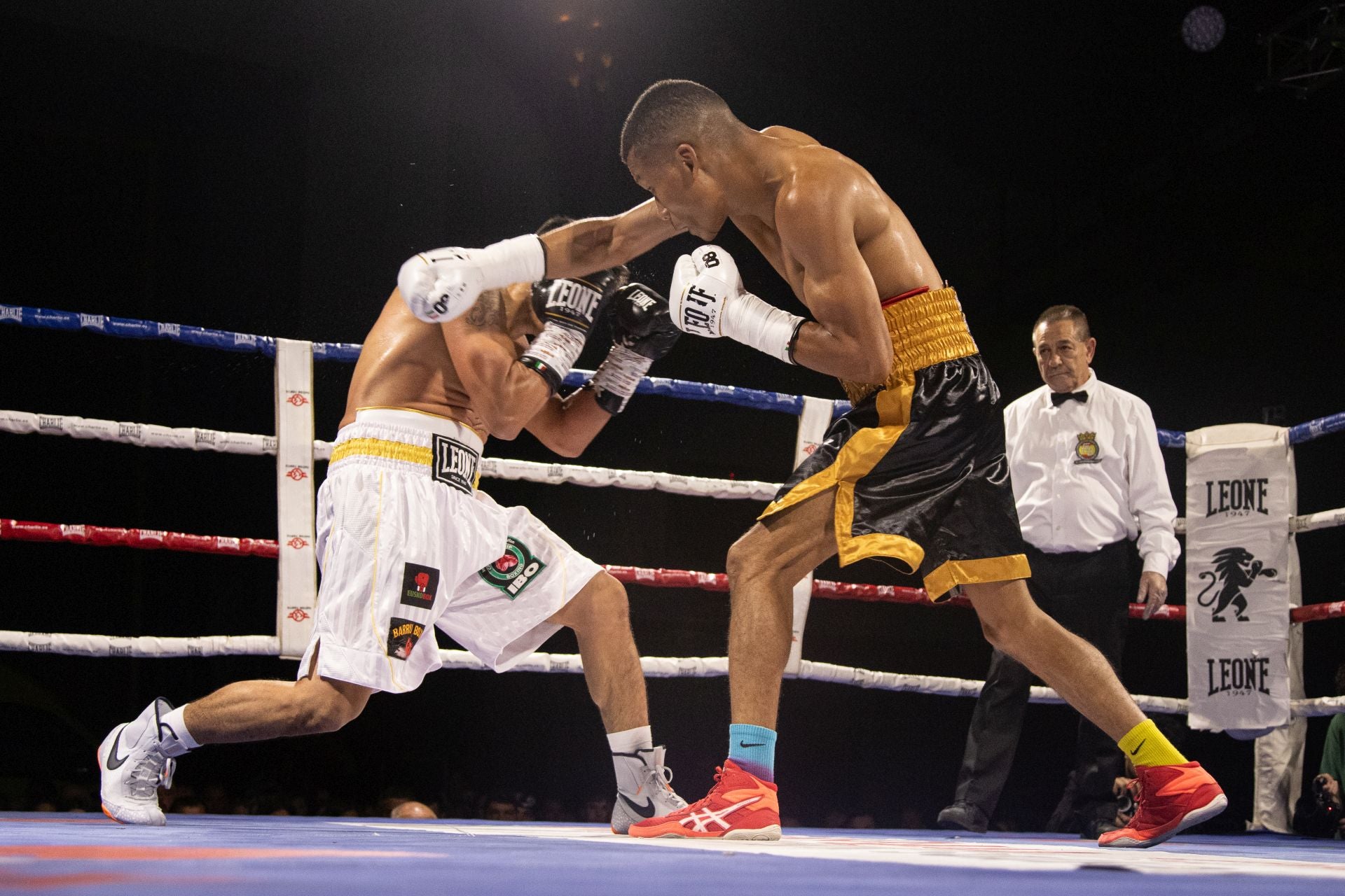 Las imágenes del combate de Gazi Kalidov