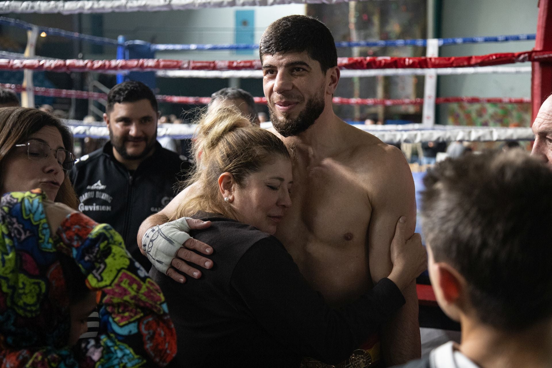 Las imágenes del combate de Gazi Kalidov