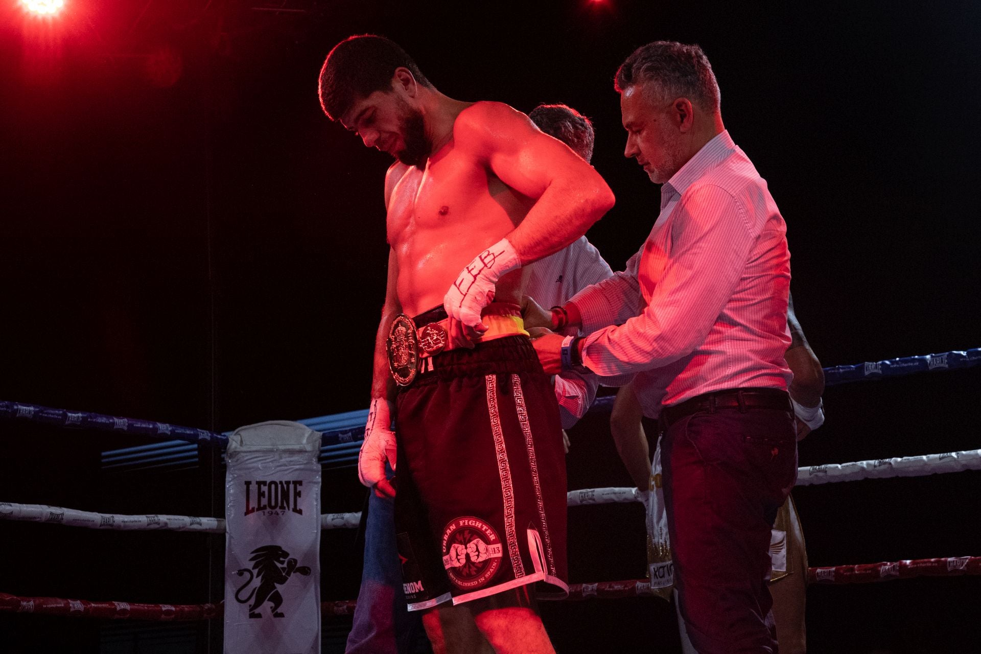 Las imágenes del combate de Gazi Kalidov