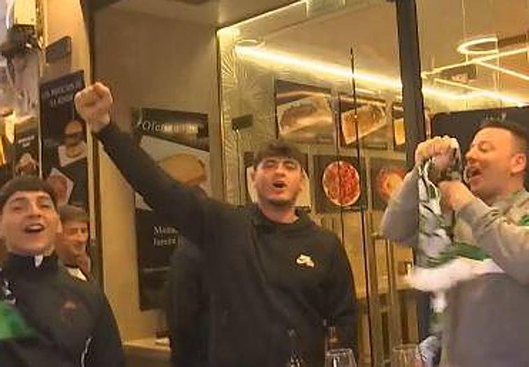 Los aficionados del Racing llenan la Laurel en las horas previas a la Copa del Rey