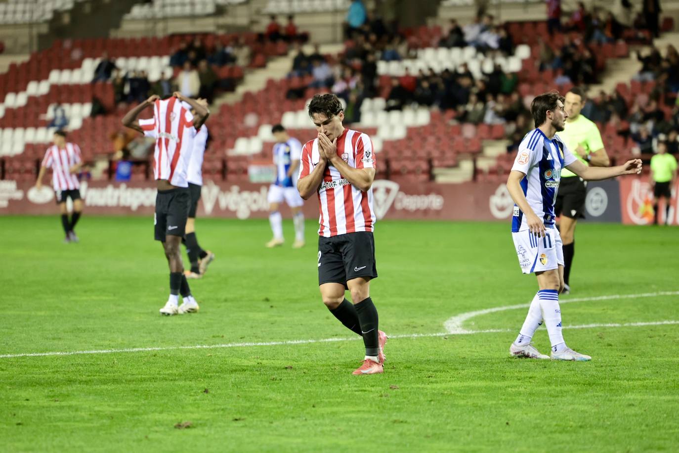 Las imágenes del encuentro UDL-Ponferradina