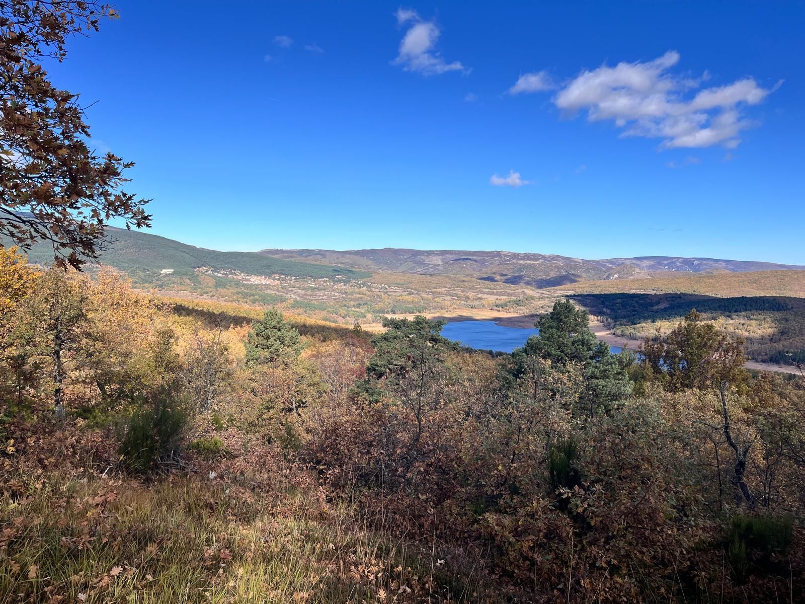 El otoño transforma los paisajes riojanos