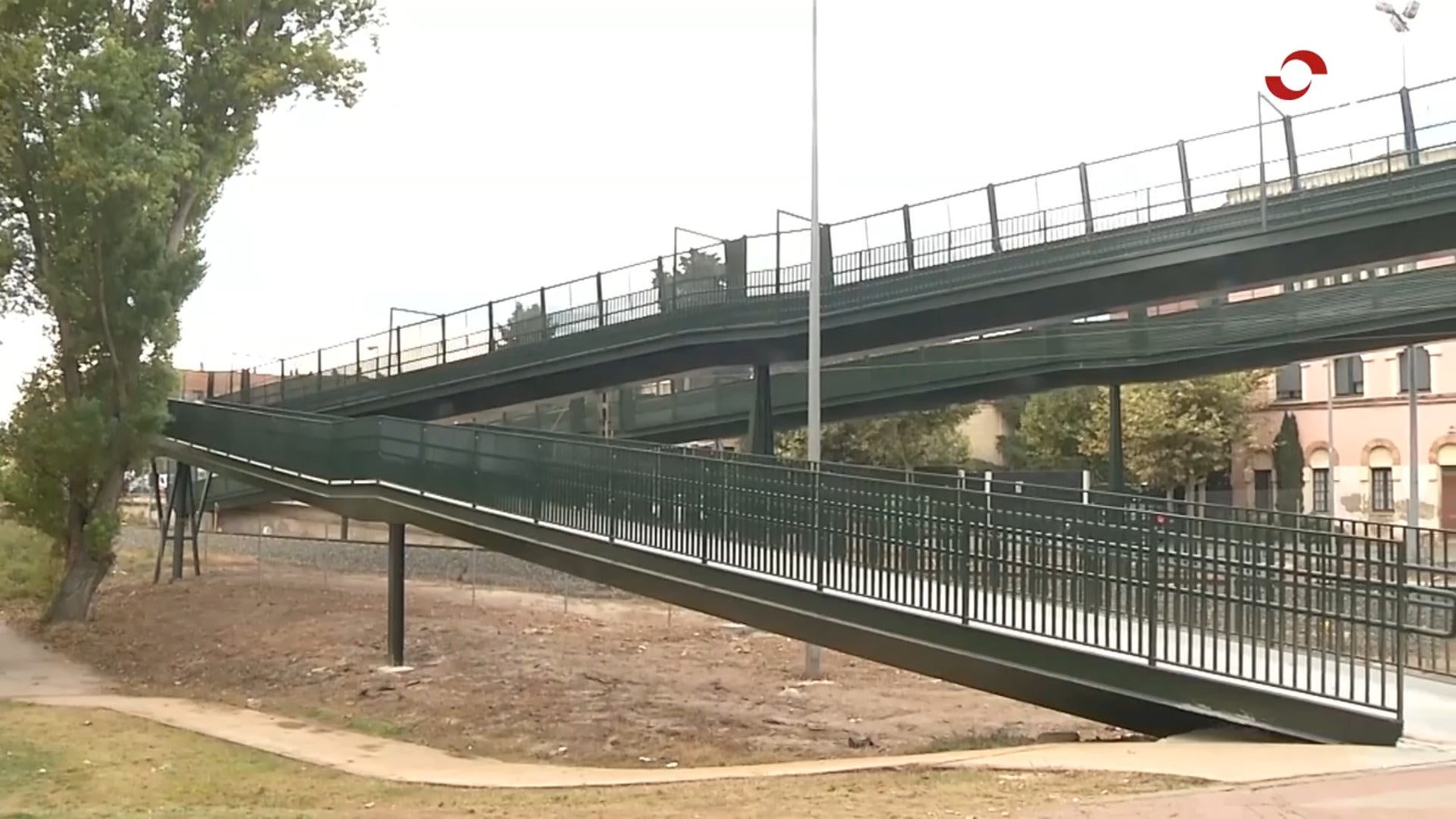 La nueva pasarela de Gonzalo de Berceo ya está en uso