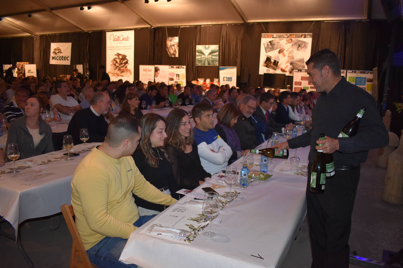 Las imágenes de la cata maridaje gastromusical en Autol