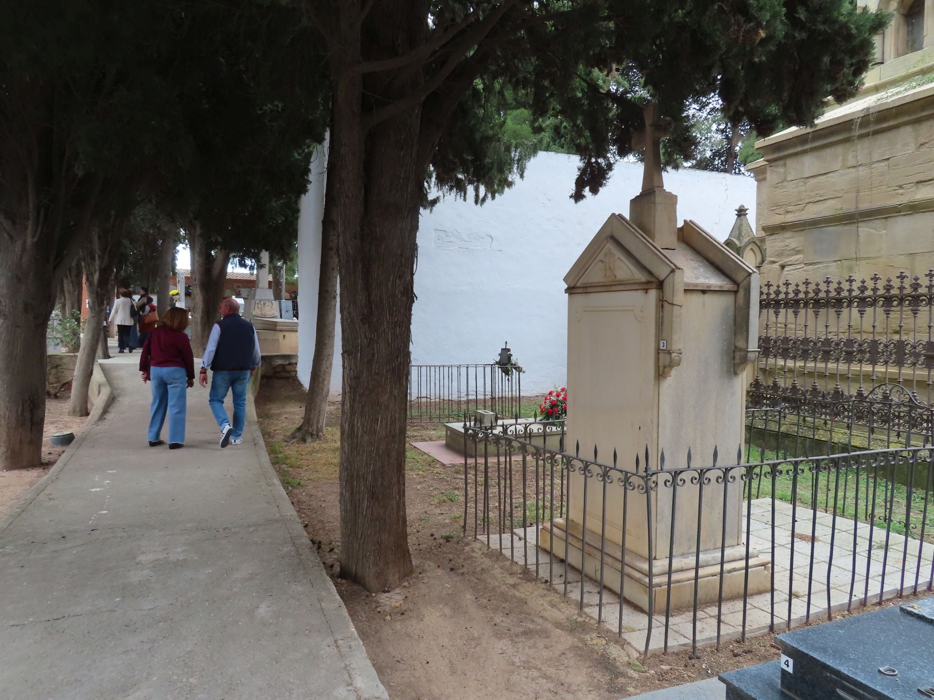 Los pueblos riojanos recuerdan a sus fallecidos