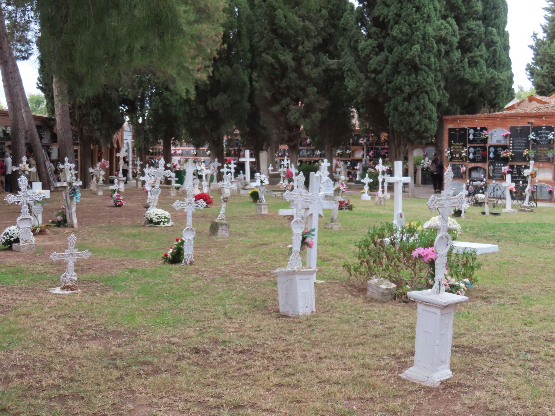 Los pueblos riojanos recuerdan a sus fallecidos