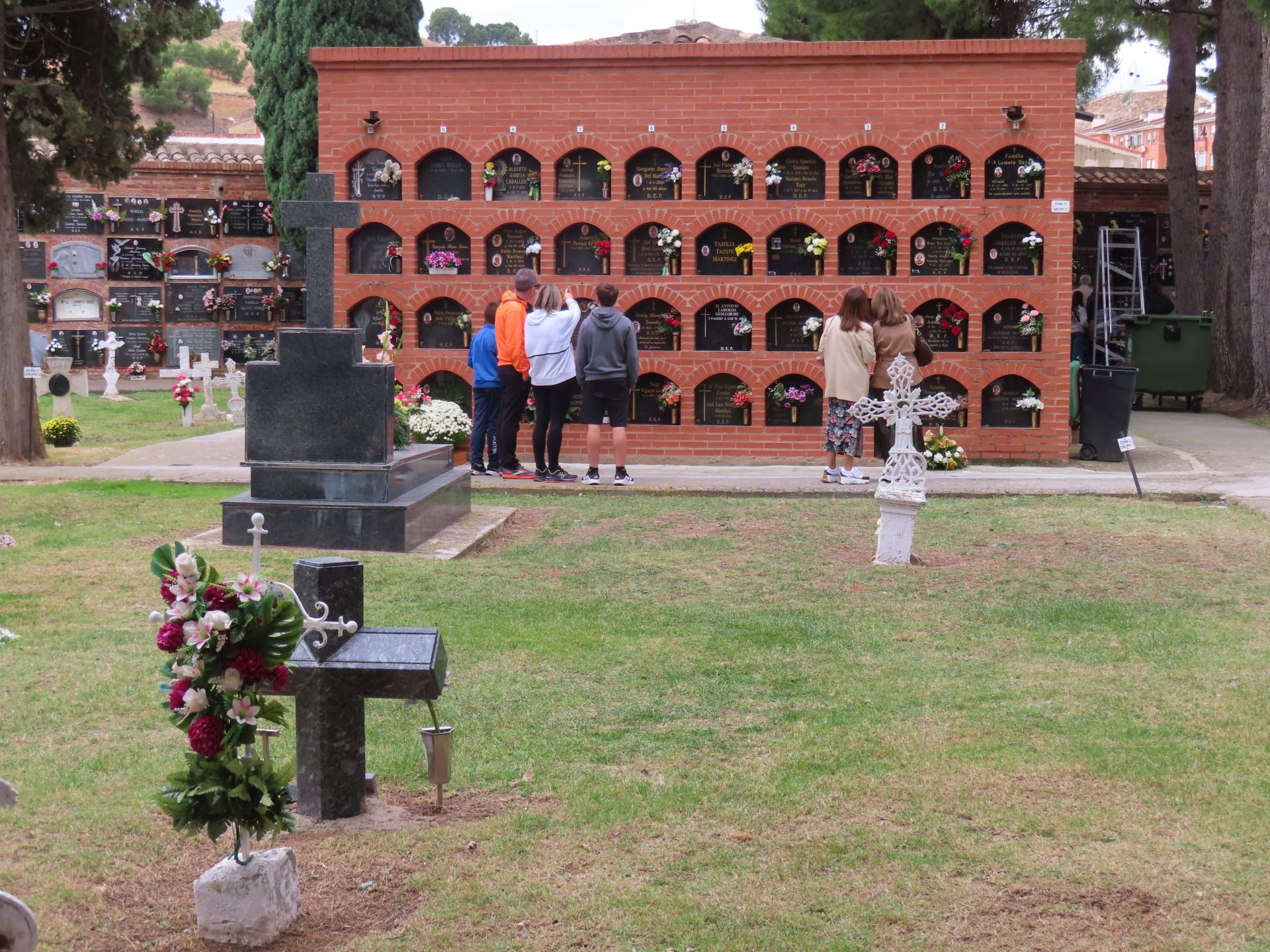 Los pueblos riojanos recuerdan a sus fallecidos