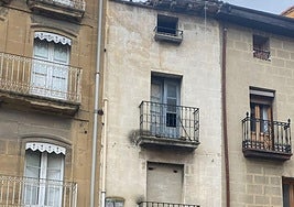 El edificio evaluado en la calle de la Ventilla.