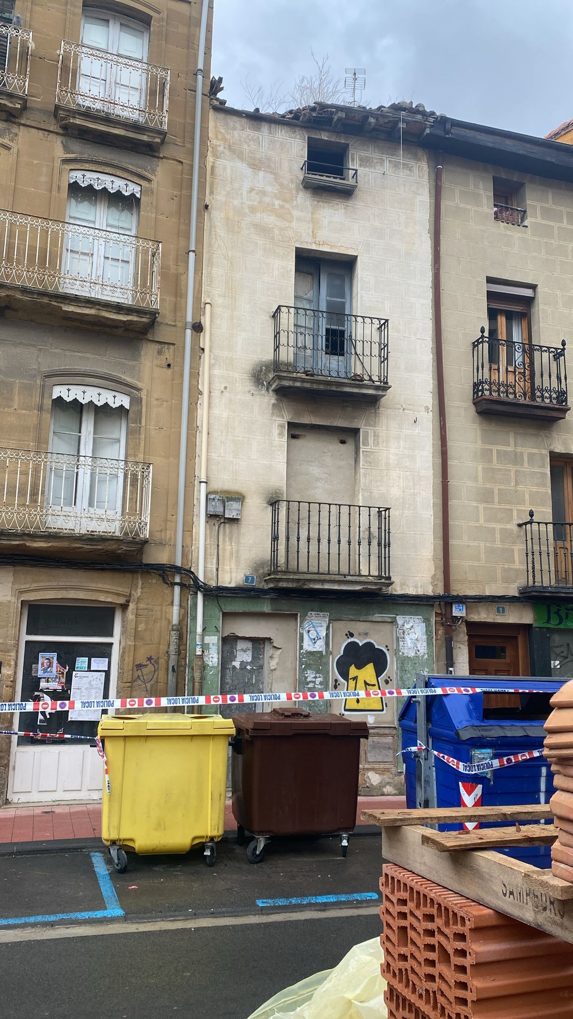 El edificio evaluado en la calle de la Ventilla.