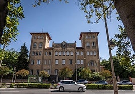 Edificio de Corazonistas, en cuya parcela sur se levantará el edificio de Medicina.