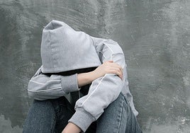 Las adolescentes riojanas reconocen beber y fumar mucho más que sus compañeros