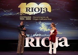 Nieves Álvarez y Raquel Pérez condujeron el acto en los Cines Callao de Madrid.