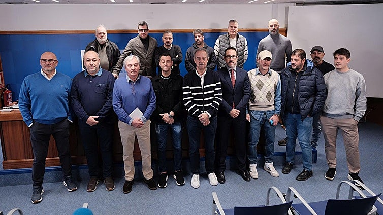 Representantes hosteleros antes de su comparecencia pública de este lunes para analizar la nueva ordenanza de terrazas.