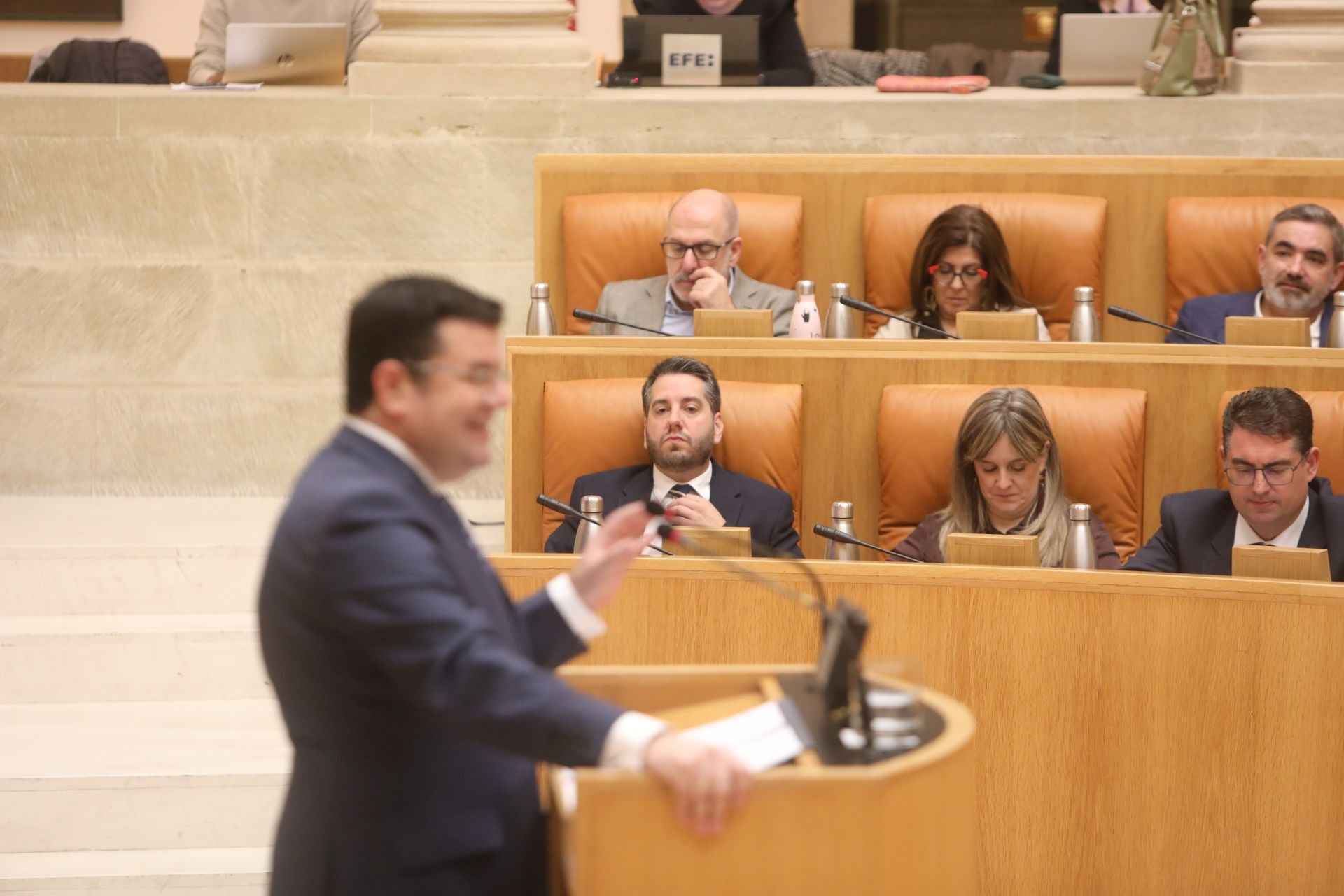 Las imágenes del pleno del Parlamento de La Rioja