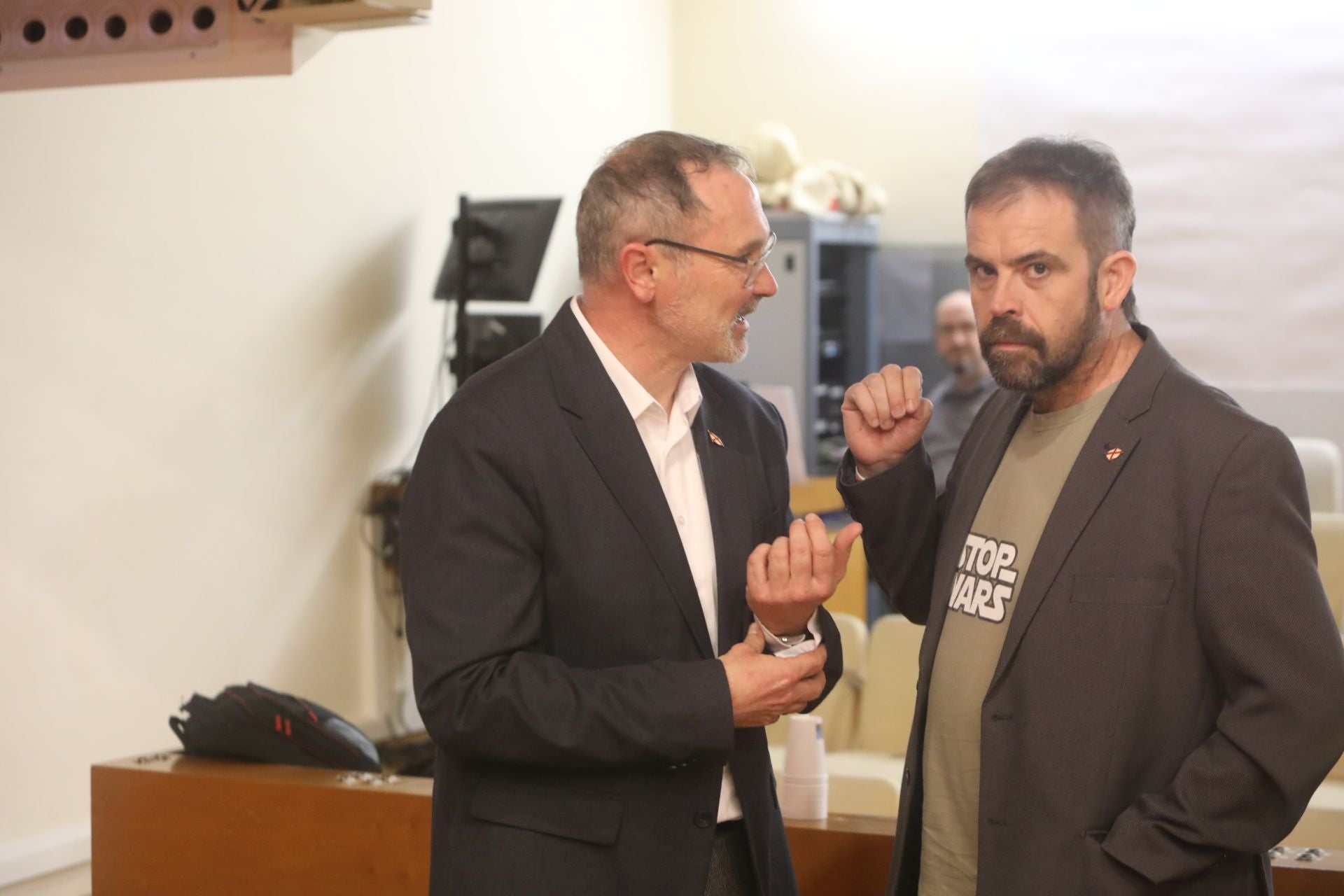 Las imágenes del pleno extraordinario del Ayuntamiento de Logroño