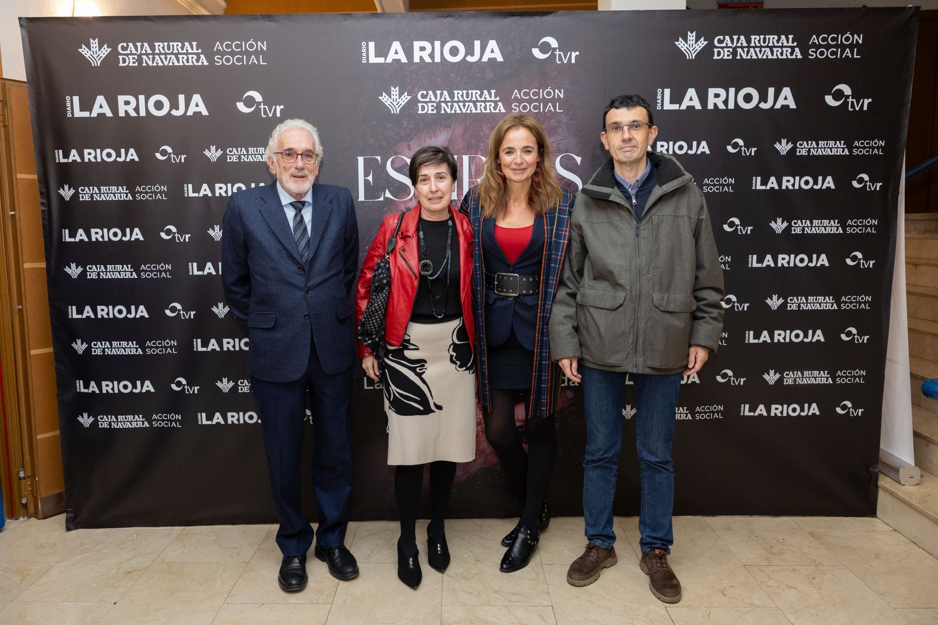 El presidente del Consejo de Administración de Nueva Rioja, S.A., Francisco Achiaga, junto a María José Pérez, Estrella Domínguez y Juan Carlos Berdonces.