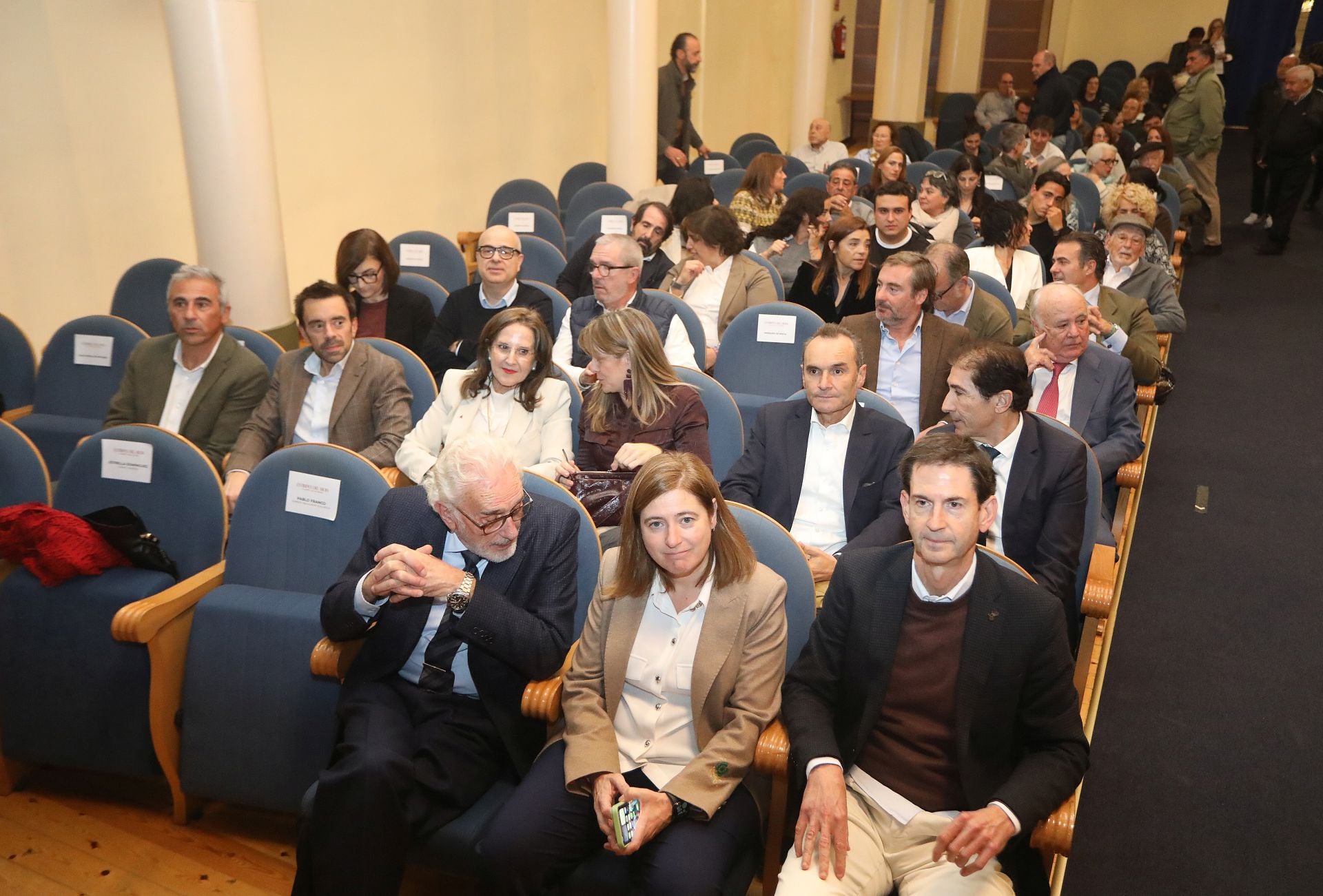 Estreno por todo lo alto del documental 'Estirpes del Rioja, la pasión que se hereda'