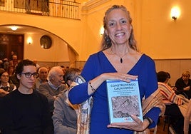 Ana Jesús Mateos Gil, el viernes, en la presentación del libro 'Construyendo Calahorra' en la sala Ermita de la Concepción.