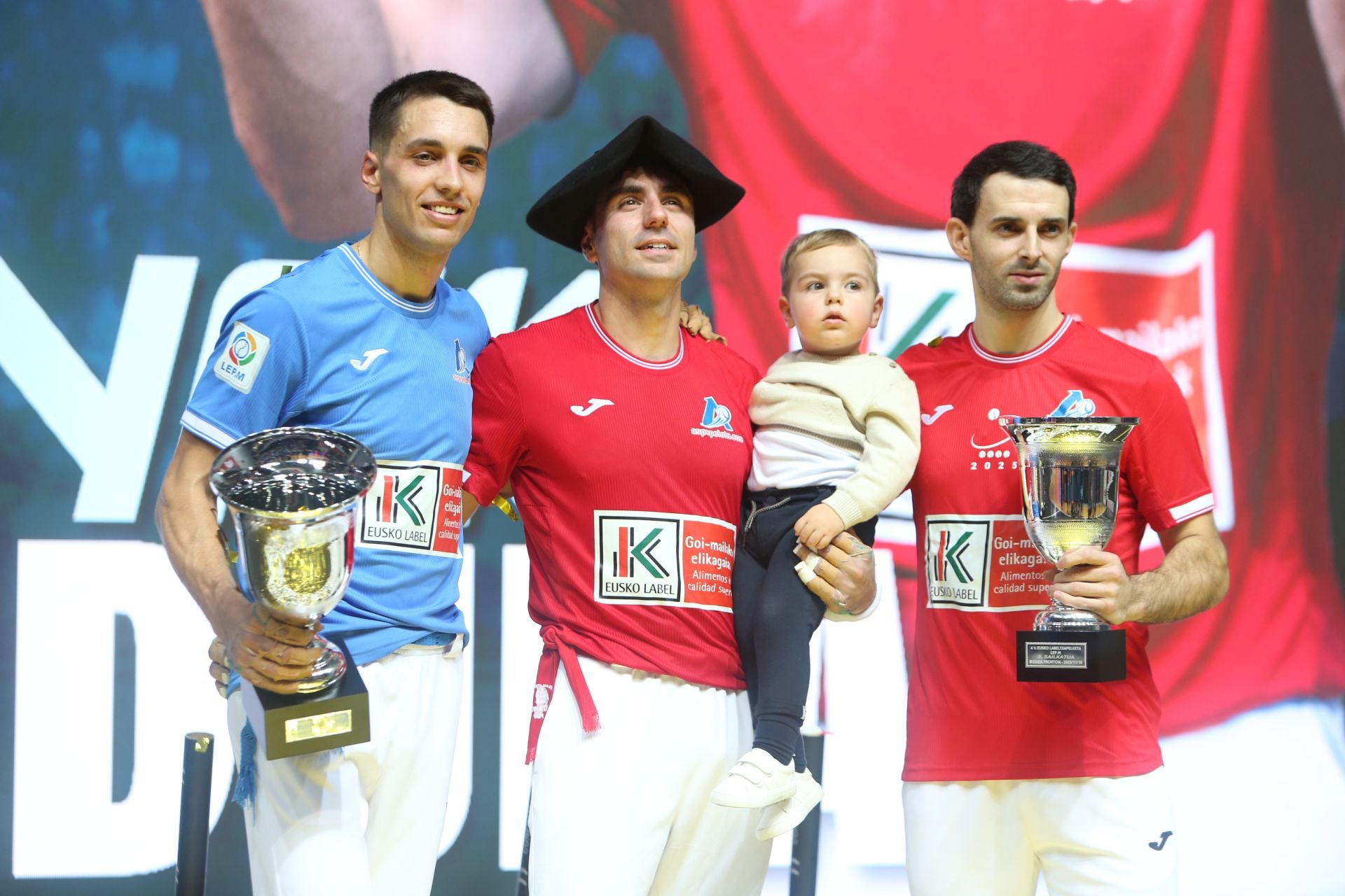 El ambiente durante la final del Cuatro y medio